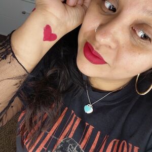 Farmasi Bold Crimson Lipstick